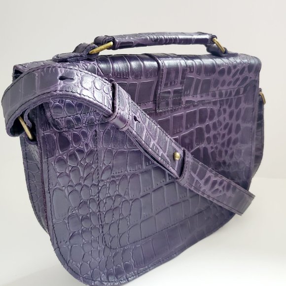 Chic Purple Crocodile-Embossed Women's Bag - Picture 3 of 16